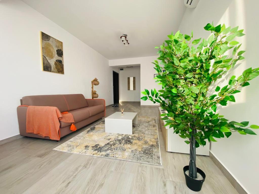 Soho Apartment - City View With Rooftop Garden Boekarest Buitenkant foto