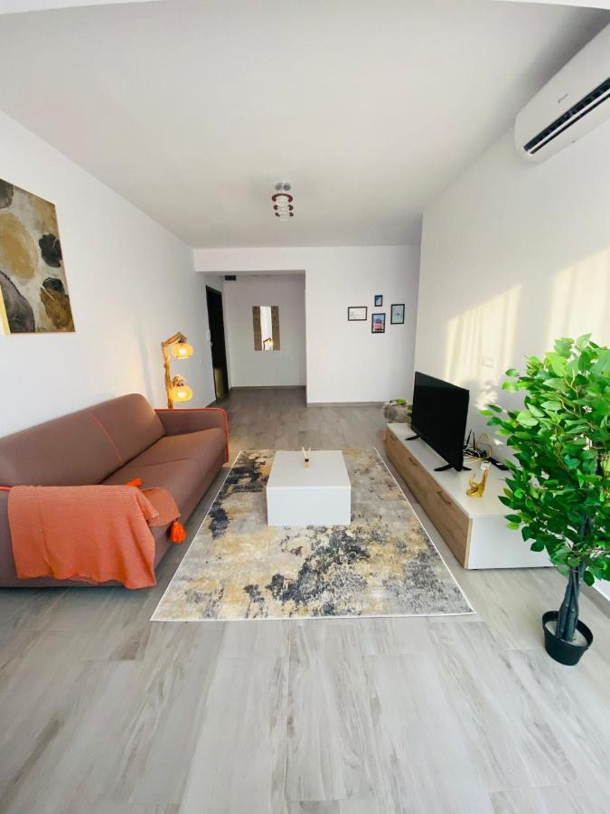 Soho Apartment - City View With Rooftop Garden Boekarest Buitenkant foto